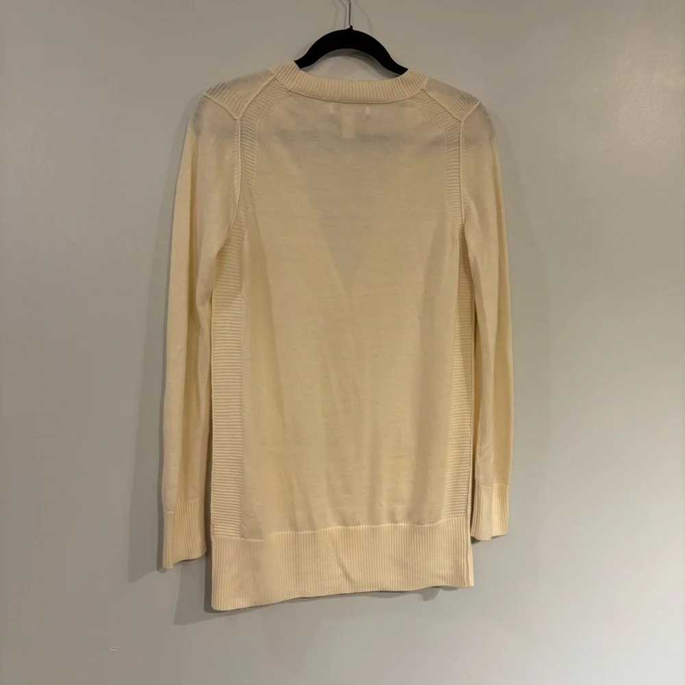 Banana Republic Merino Wool button front cardigan longer style extra fine wool - Picture 7 of 16